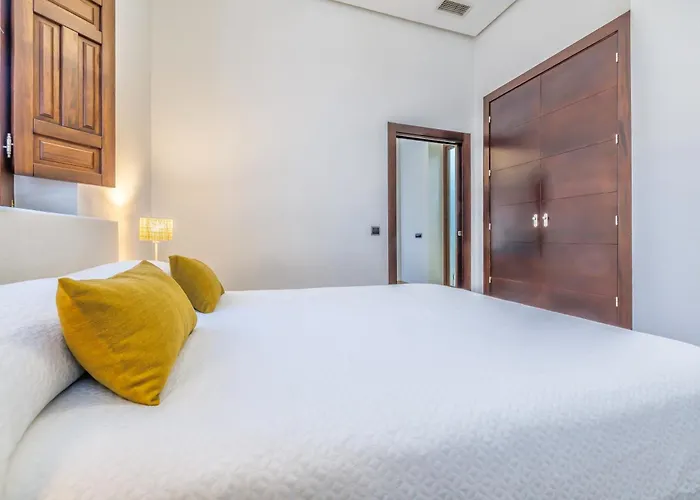 Viana & Centro Historico דירה